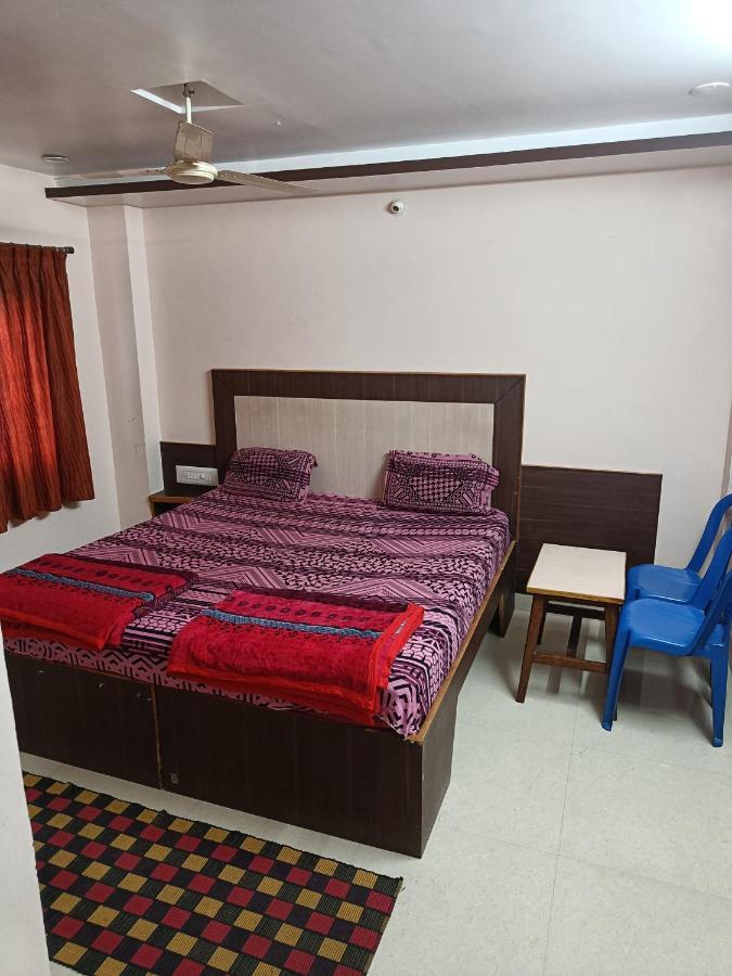 Sri vishnu krupa lodging Belur  Bagian luar foto
